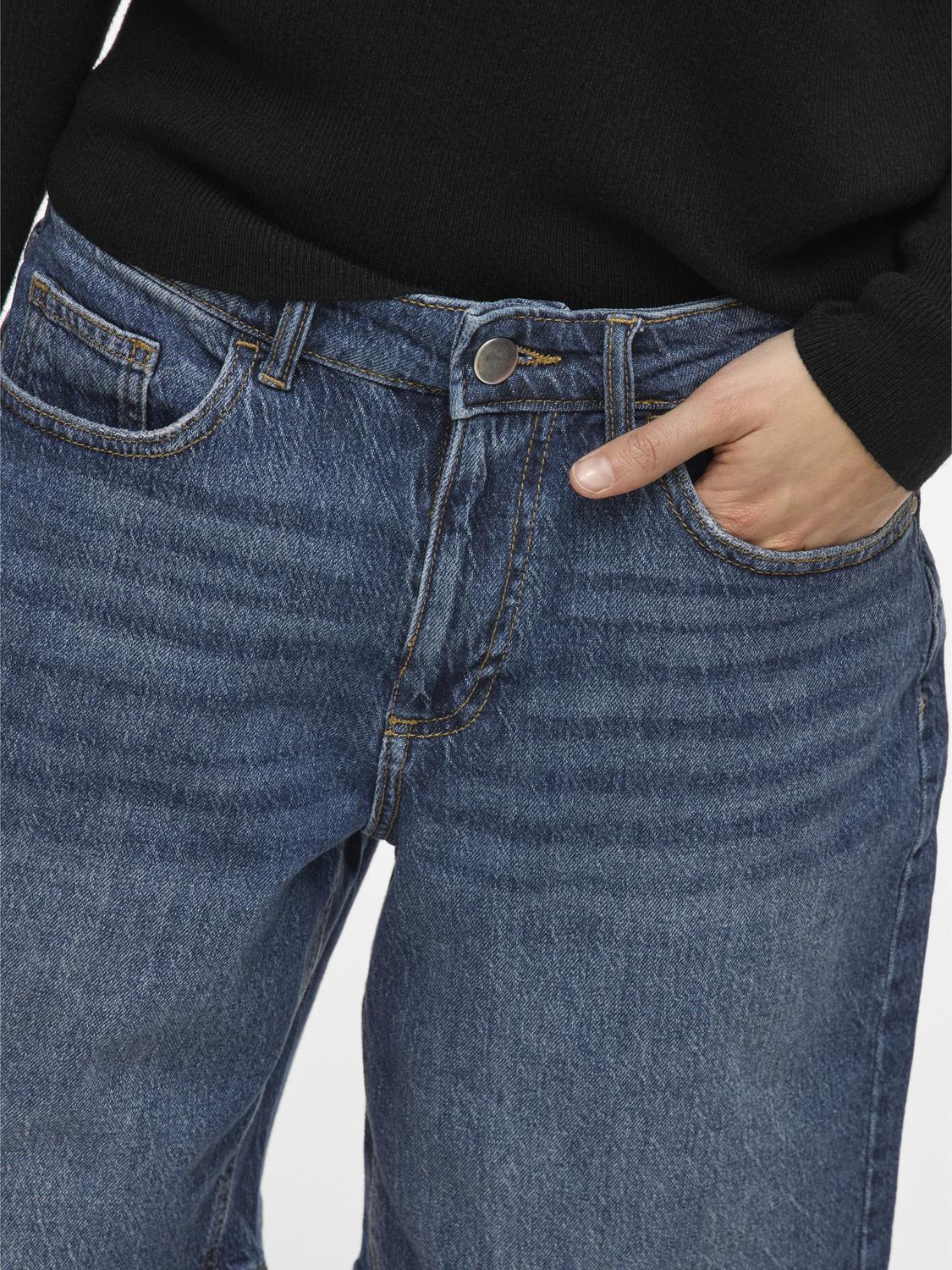 model_shot-detail