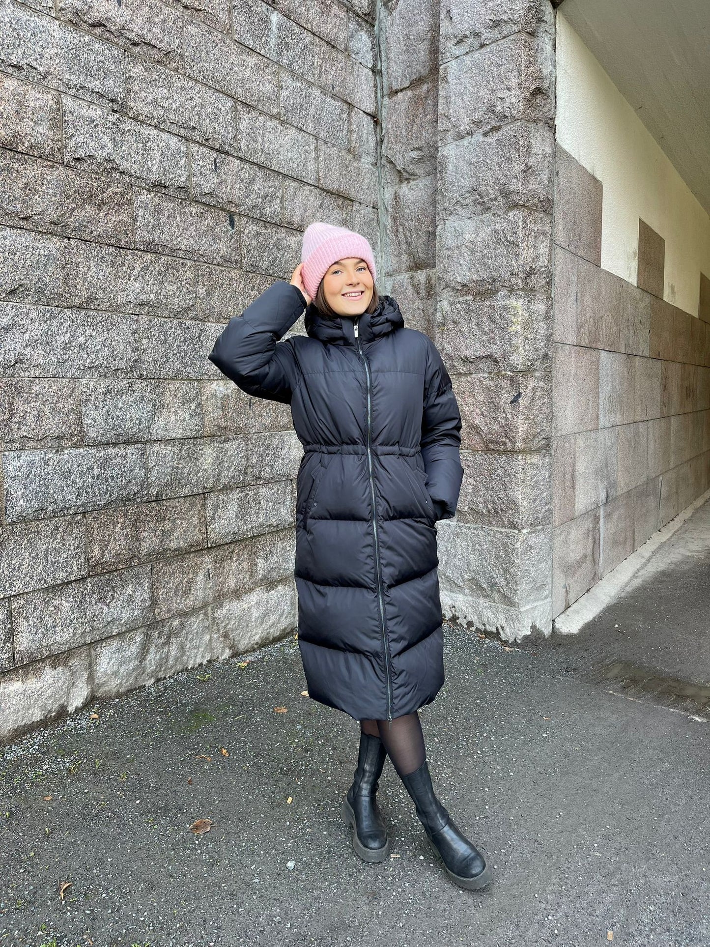 VIMENZA Coat - Black