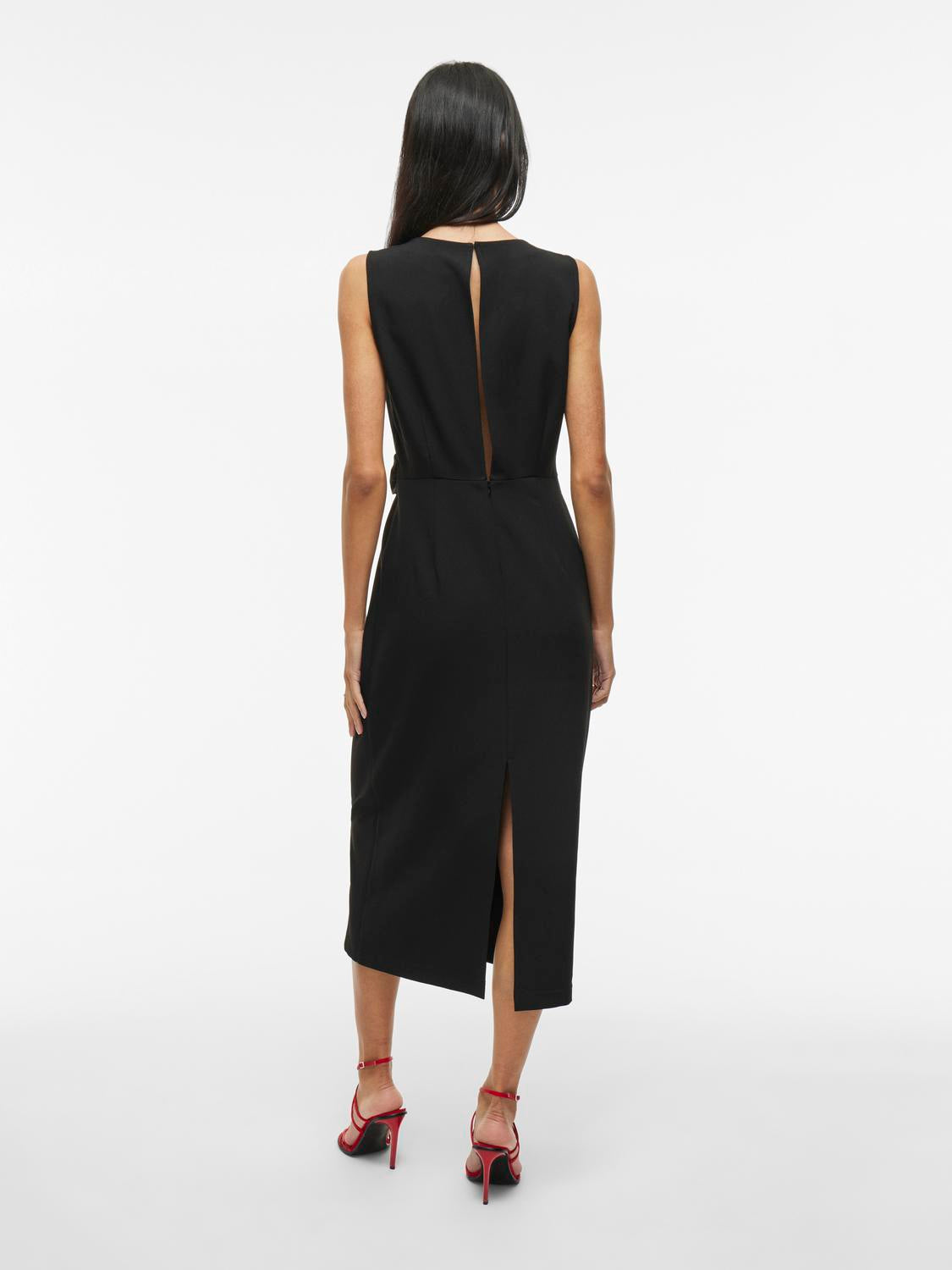 model_shot-back