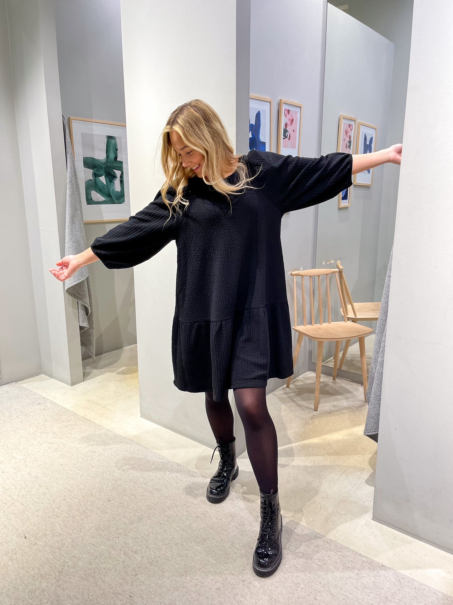 VIPORTO Dress - Black
