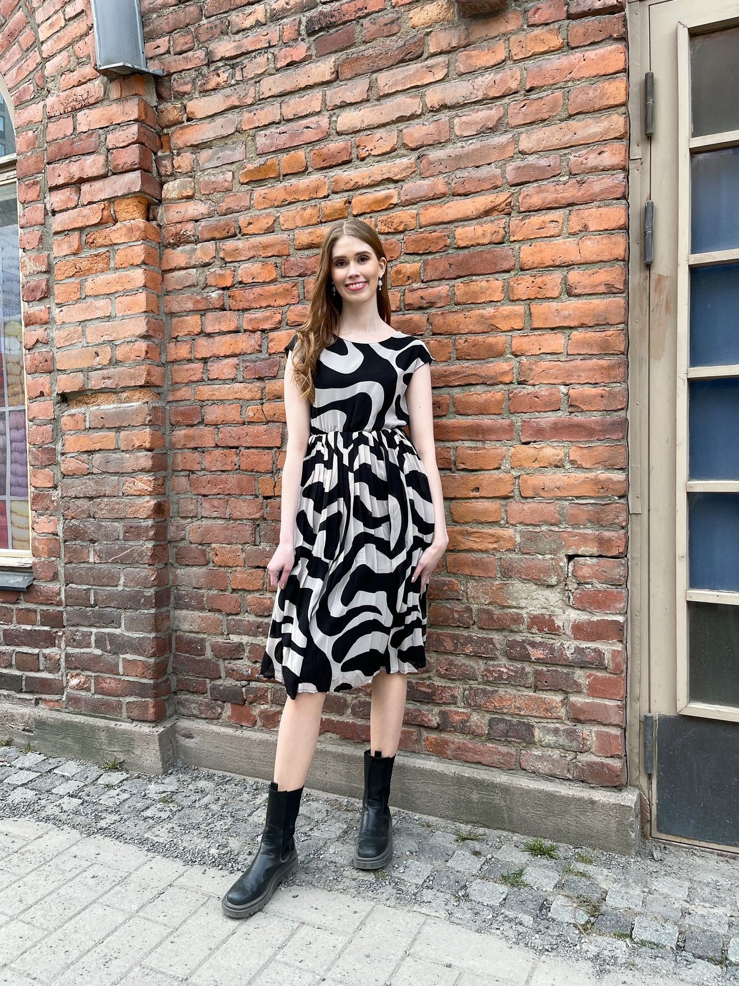 VIURA Dress - Cloud Dancer