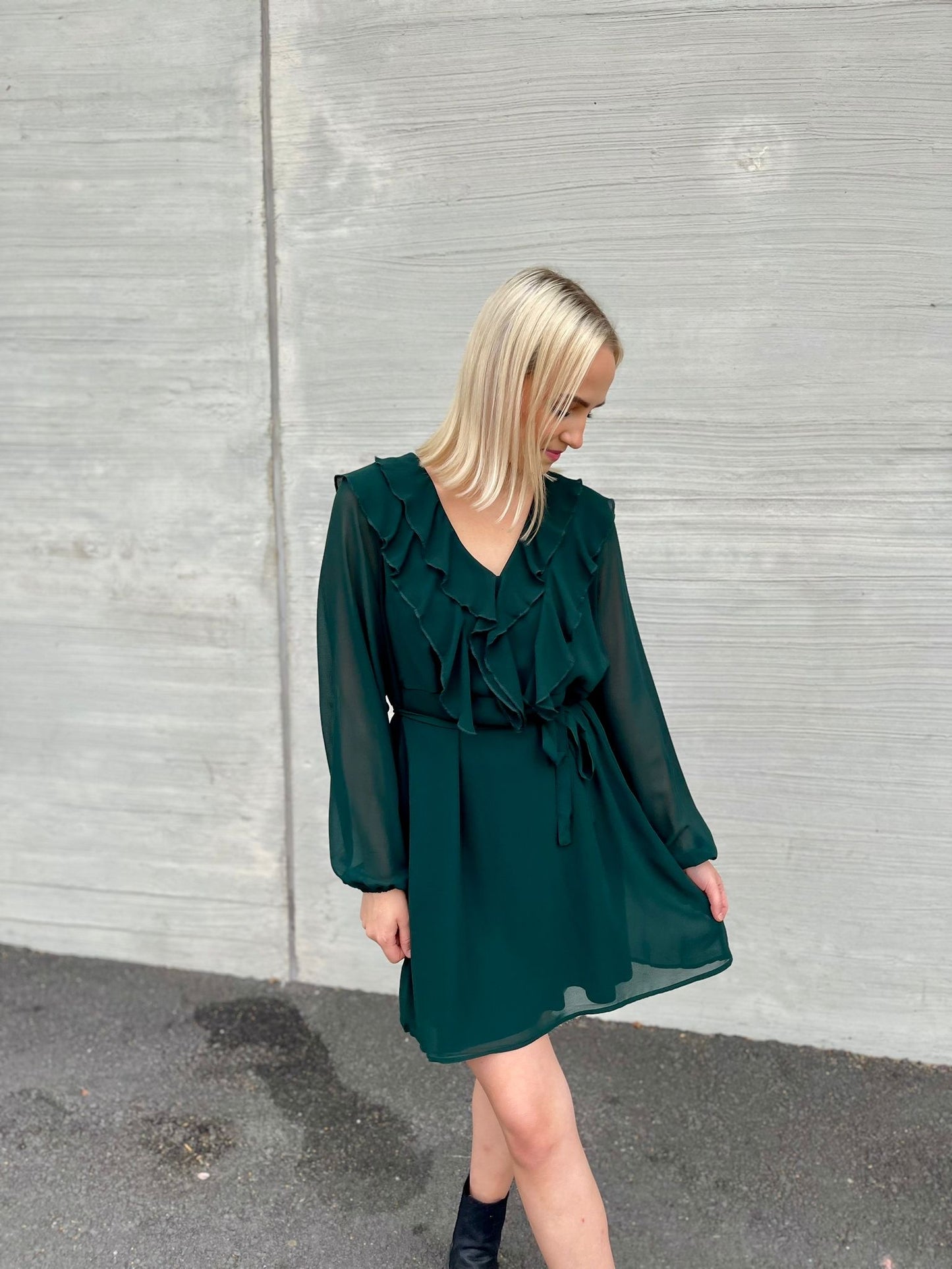 VIANE Short Dress - Scarab
