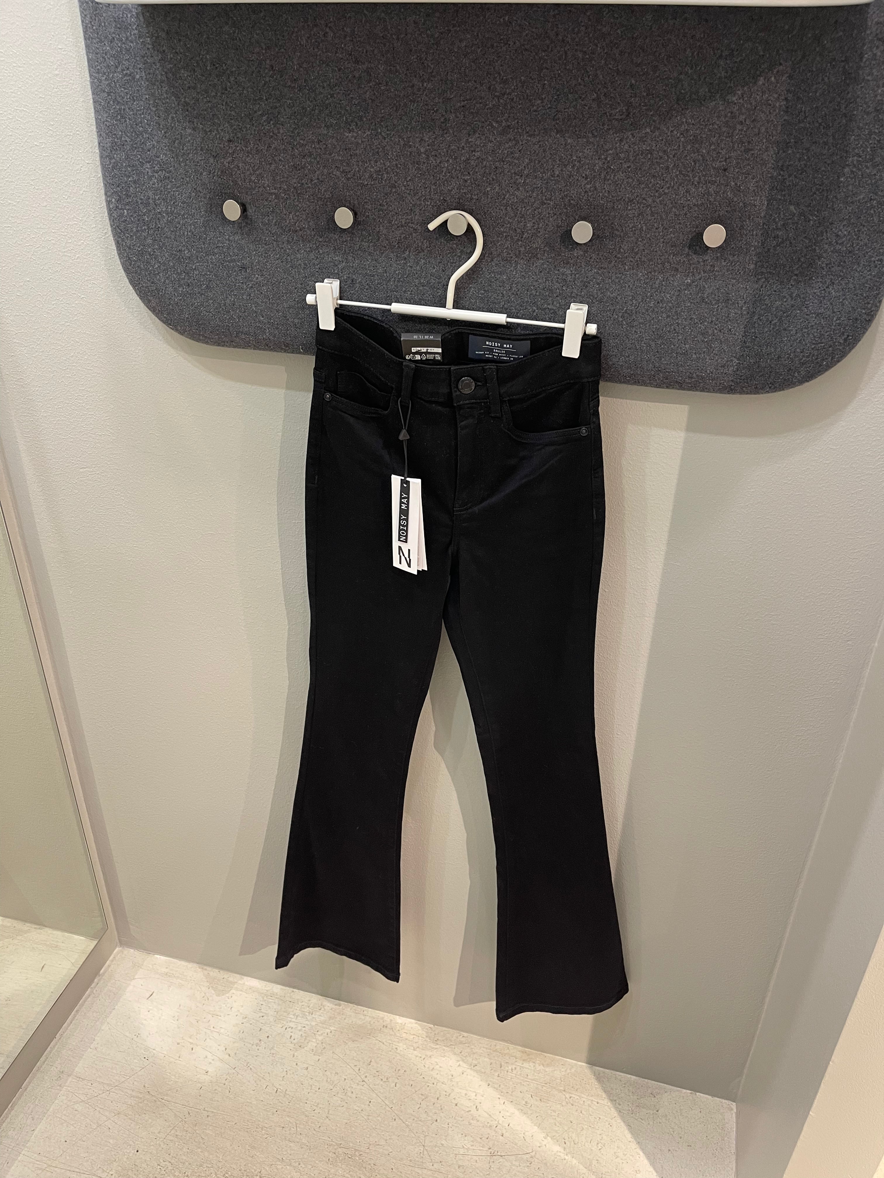NMSALLIE Jeans - Black