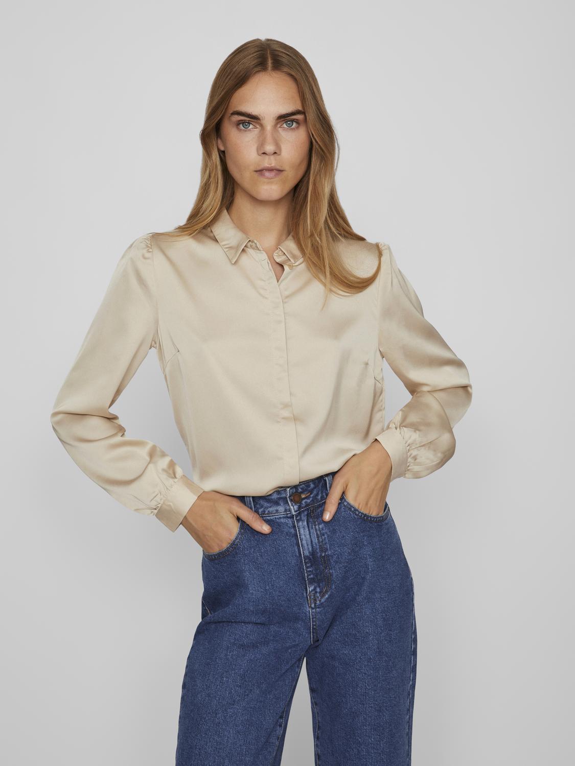 model_shot-front