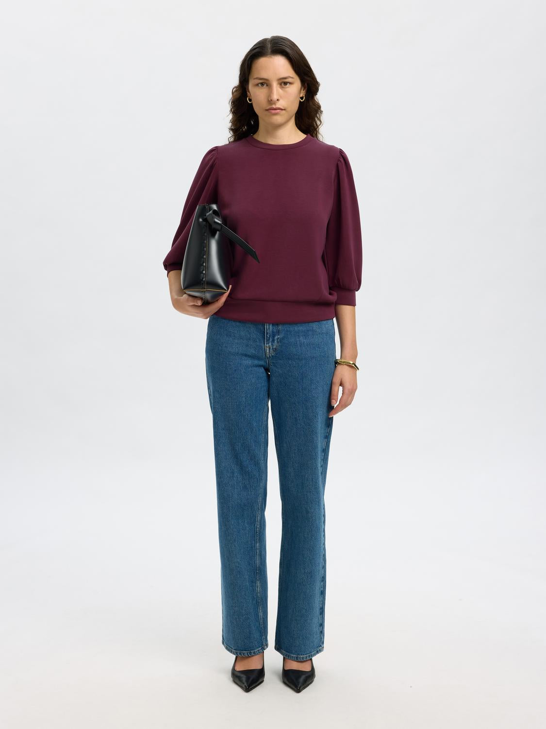 model_shot-front_full