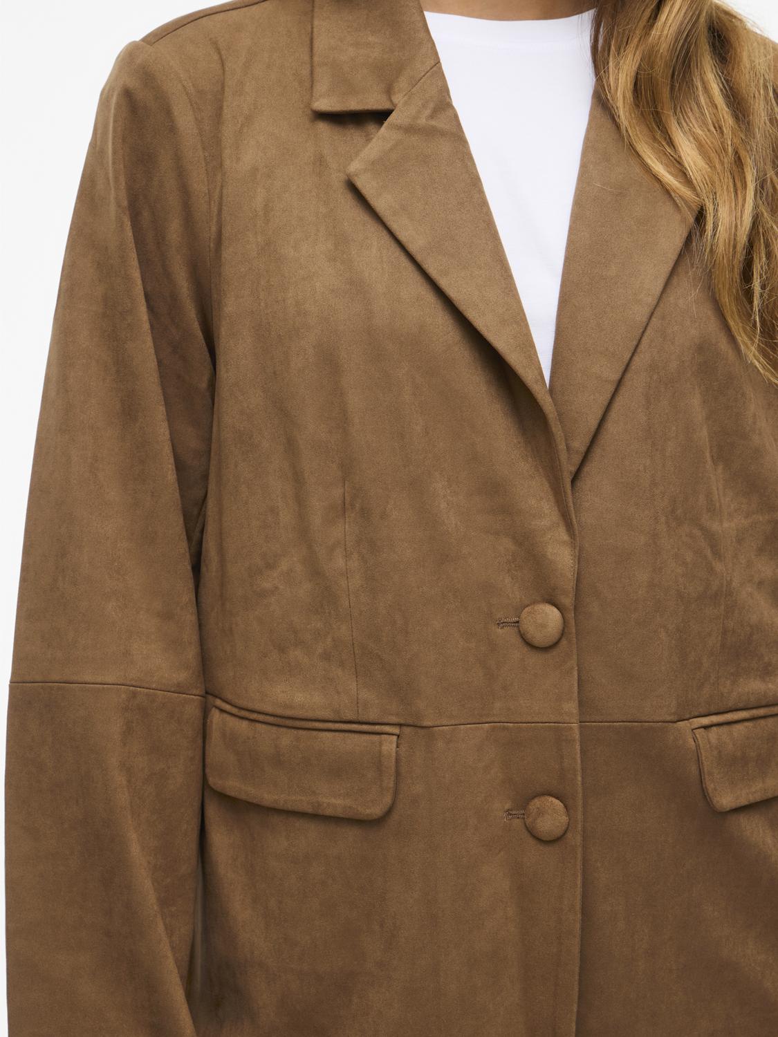 model_shot-detail