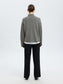 model_shot-back