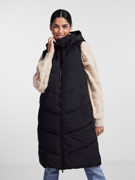 PCJAMILLA Outerwear - Black